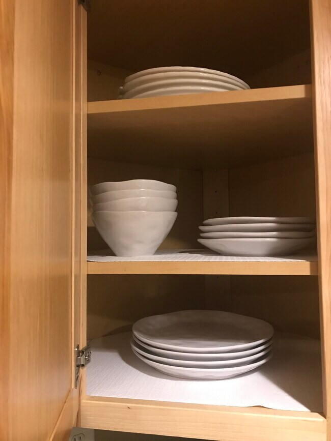 Dishes and cookware furnished - 128 Woodmont Blvd