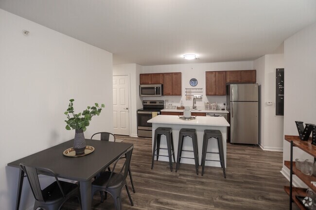 3HAB, 3BA - 1,200 ft² - Muncie Varsity House