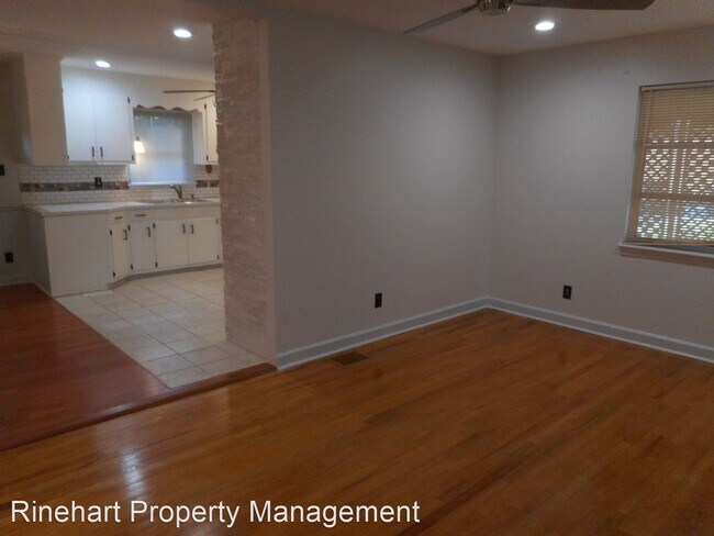 Building Photo - 3 br, 1.5 bath House - 1738 Marett Blvd.