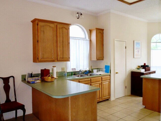 Foto del edificio - 3BR/2Bath House 2min from I-12 off Millerville in Quiet Neighborhood!