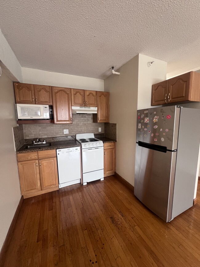 Foto del edificio - 217 Fuller St