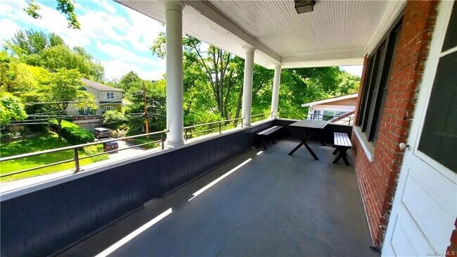 Foto del edificio - 17 Grand Blvd