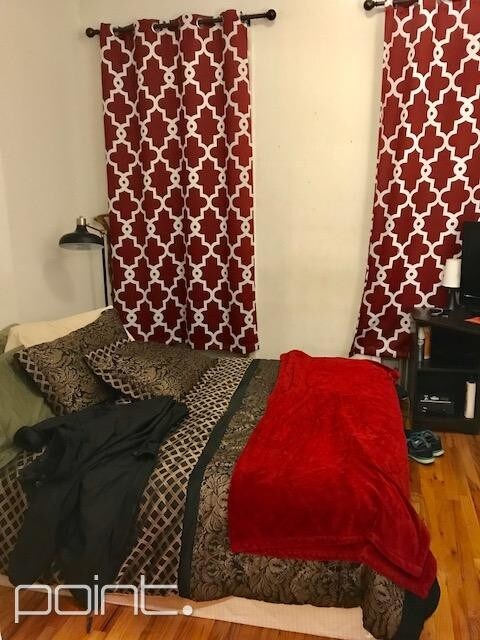 Foto del edificio - 526 E 11th St