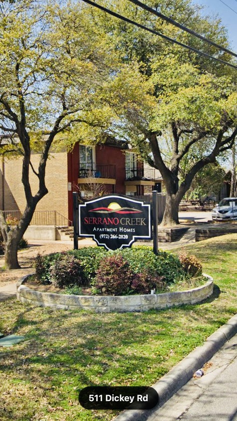 Market Window - Serrano Creek Apartments