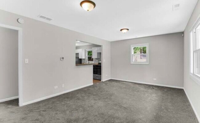 Building Photo - 2320 170th St