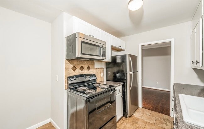 Foto del edificio - 2468 Watson Rd