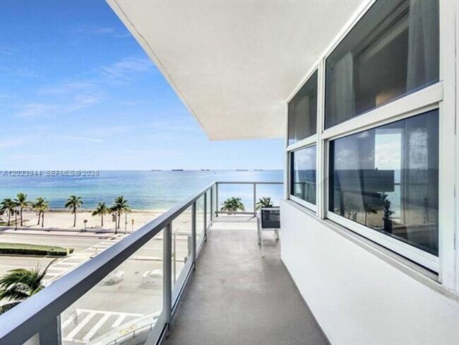 Building Photo - 209 N Fort Lauderdale Beach Blvd