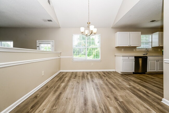 Building Photo - 3554 Waldrop Rd