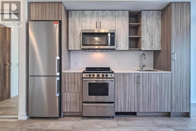 Building Photo - 251 Manitoba St