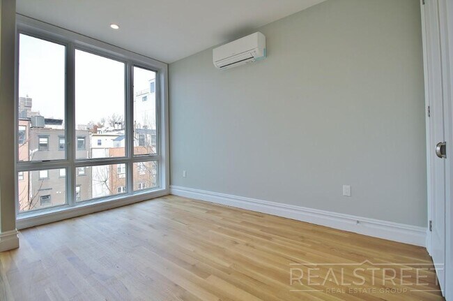 Foto del edificio - Stunning New 1 Bed in Prime Bed Stuy New B...