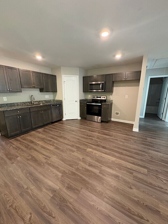 Building Photo - Cute Ranch Home located in Cabarrus County
