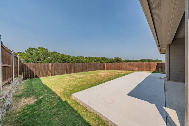 Building Photo - 1385 Dillard Creek Dr