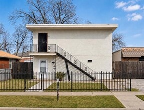 Building Photo - 3039 College Ave
