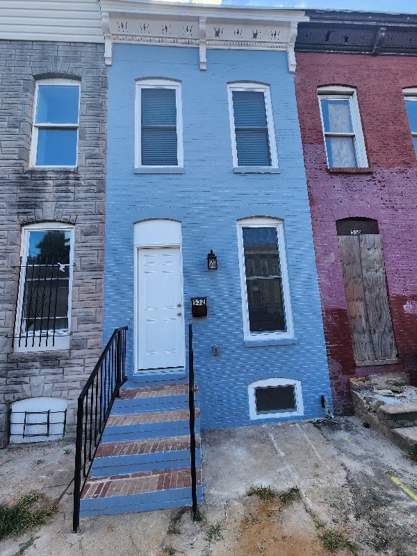 Building Photo - 532 S Smallwood St