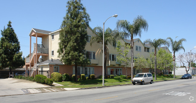 Foto del edificio - South Broadway Apartments