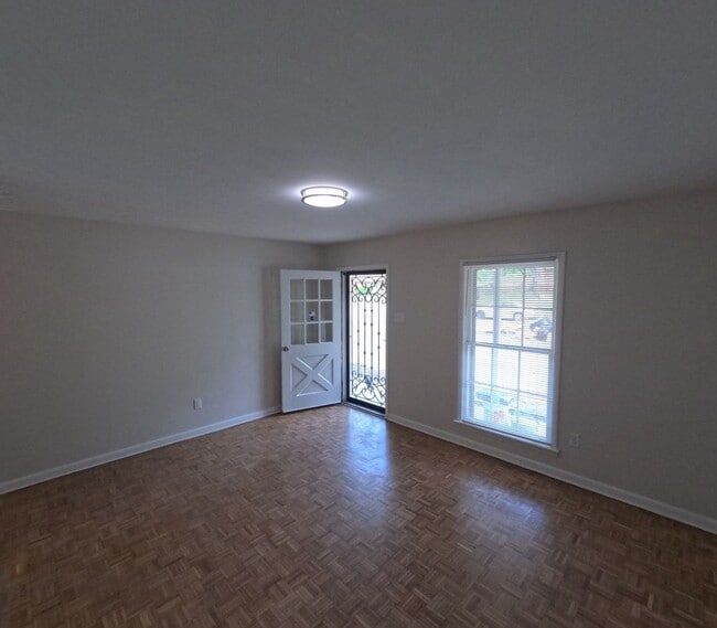 Photo - Spacious 5BR/2BA Rental with Bonus Living Space & Great Location House