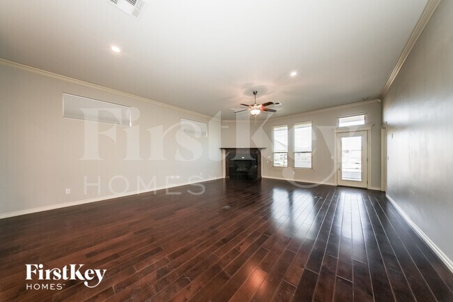 Foto del edificio - 3100 Carnoustie Dr