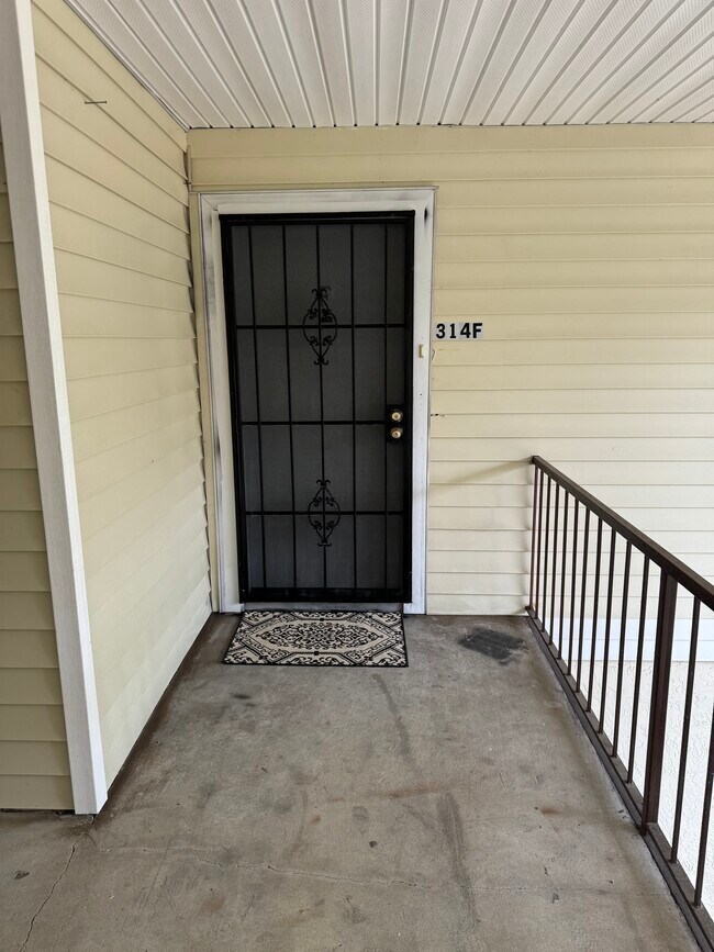 Building Photo - 314 Cherokee Ct