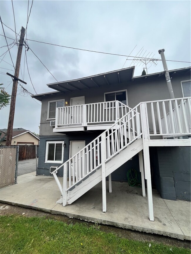 Building Photo - 3447 4th St