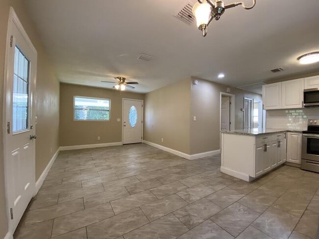 Building Photo - 235 Adeline B Tinsley Wy