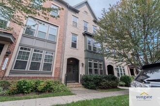 Building Photo - 11227 Terrace Ln