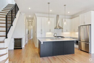 Building Photo - 3116 N Clybourn Ave
