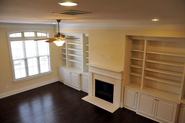 Foto del edificio - 109 Alderwood Hill NE