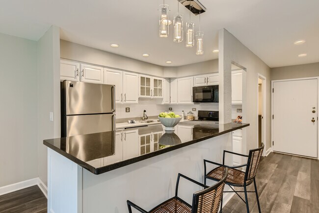 Foto del edificio - 1240 Park Ave W