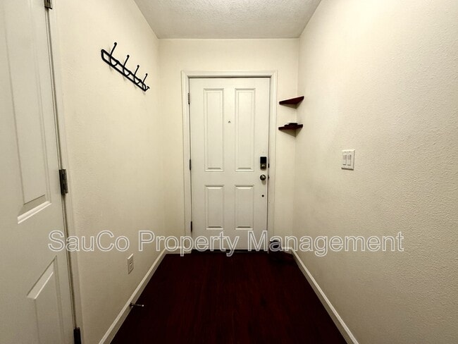 Building Photo - 11044 Southwest Sage Terrace