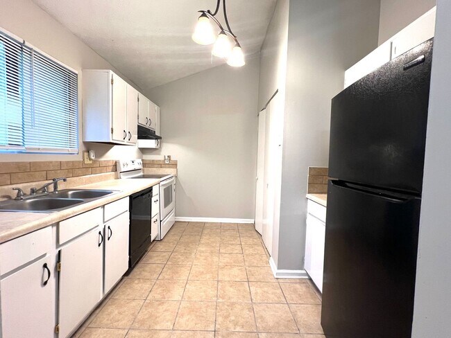 Foto del edificio - 3 Bedroom 2 Bathroom House