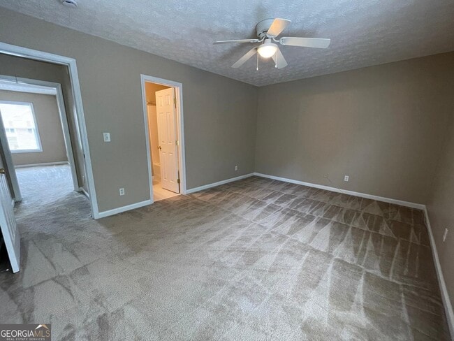 Building Photo - 2962 Stonecrest Ln
