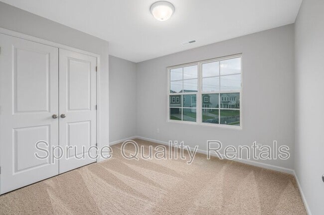 Foto del edificio - 5257 Calhoun Pl