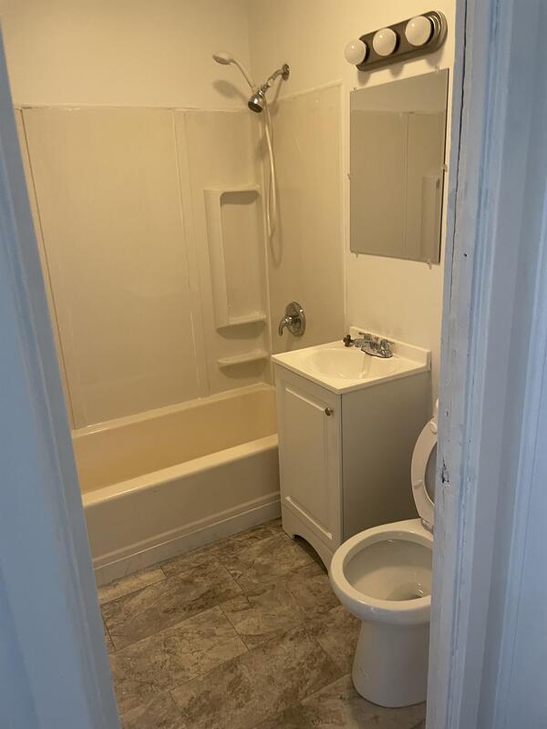 2716 Knox Ave, Saint Albans, WV 25177 Condo for Rent in Saint Albans