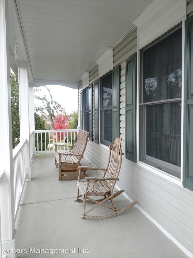 Foto del edificio - 3 br, 2.5 bath House - 317 Hickory Nut Drive