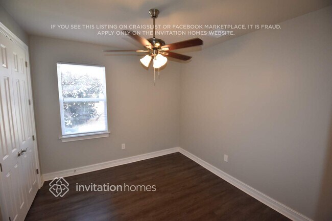 Building Photo - 7554 Paspalum