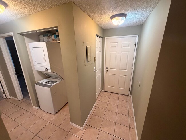 Building Photo - Charming 2 Bed, 1 Bath in Spokane!