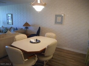 Building Photo - 1086 Forest Lakes Dr