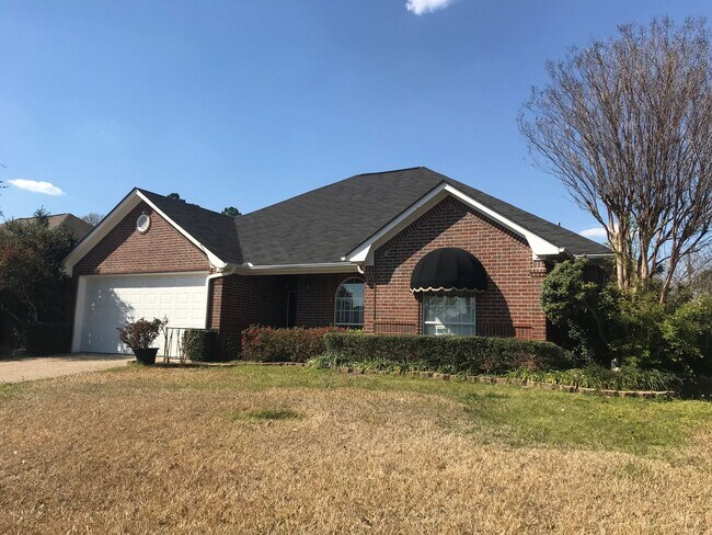 Foto del edificio - 3106 Silkwood Dr