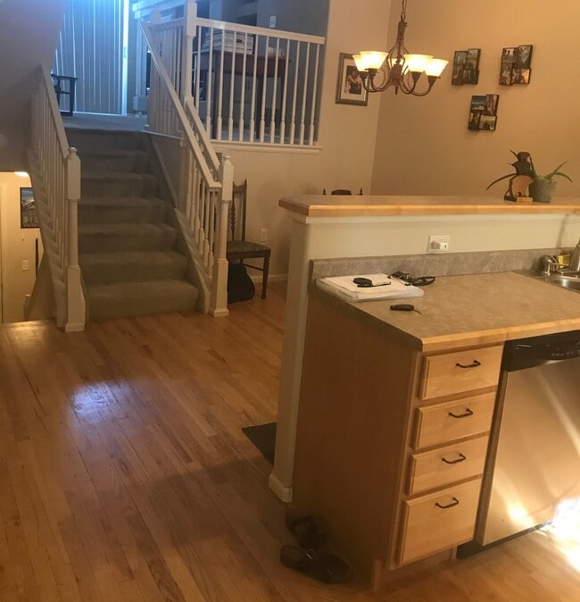 Foto del edificio - Beautiful 2 Bedroom/2 Bathroom Townhome in Kensington Estates