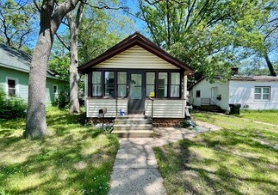 Primary Photo - 1618 Elwood St