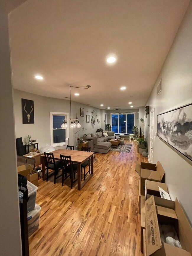 Foto del edificio - 1831 N Kimball Ave