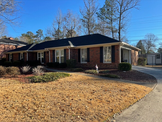 Foto del edificio - 6906 Treetop Ln