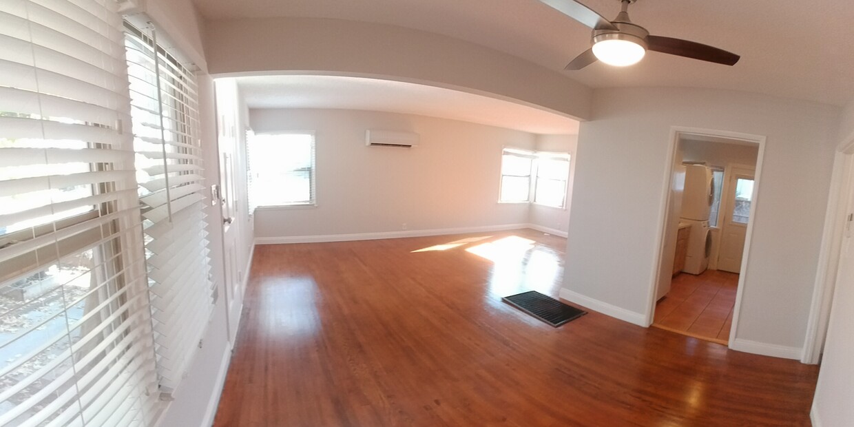 Primary Photo - 3707 Orange Ave
