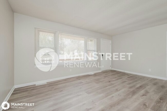 Building Photo - 5353 n woodland ave, Kansas city, MO 64118