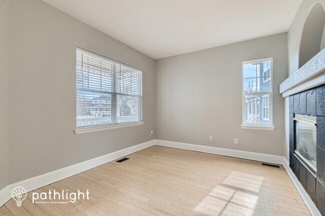 Building Photo - 300 Fieldstone Dr