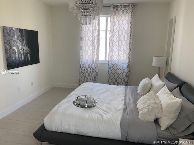 Foto del edificio - 10229 NW 64th Terrace