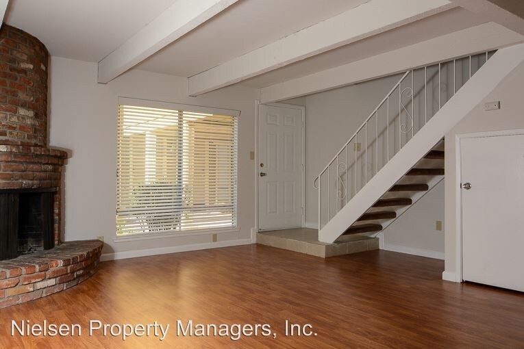 Primary Photo - 2708 C St