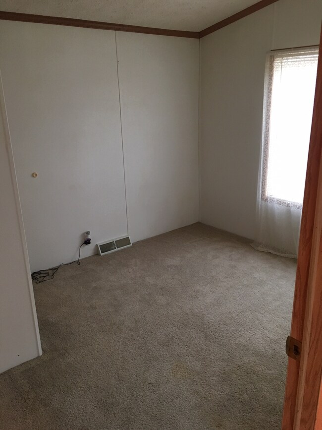 2072 3468th Rd, Wedron, IL 60557 House Rental in Wedron, IL