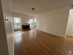 Building Photo - 10049 Westpark Dr