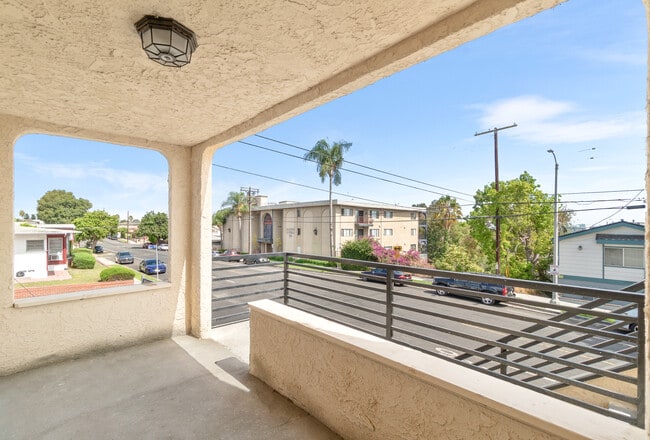 Building Photo - 301 S Cabrillo Ave